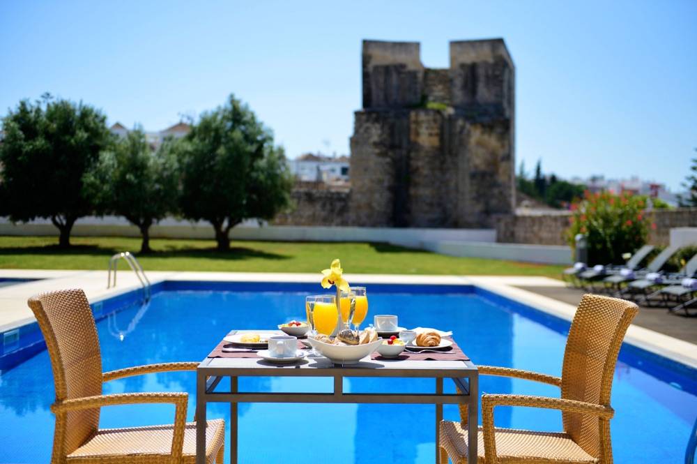 Pousada Convento Tavira - Historic Hotel