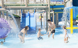 Parque Warner Beach